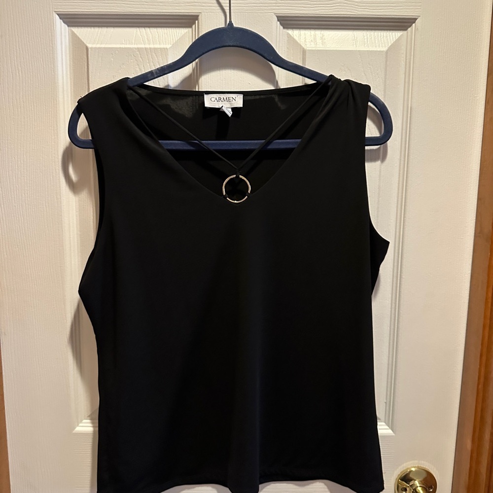 Garmei Black V-Neck Sleeveless Blouse
